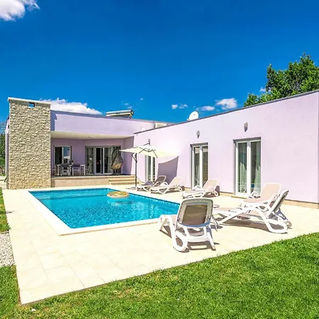 Amazing In Marici With Kitchen