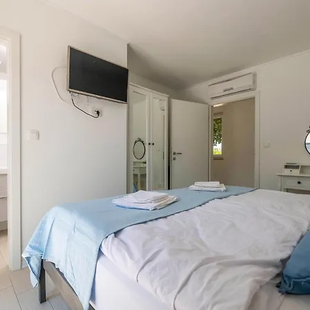 Holiday home Amazing In Marici With Kitchen *