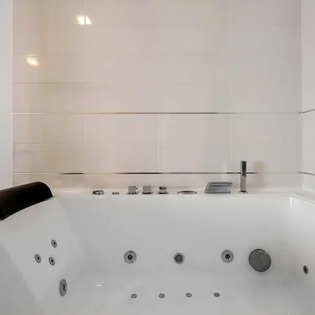 Holiday home Amazing In Marici With Kitchen *