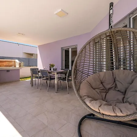 Amazing In Marici With Kitchen Holiday home Veli Turini