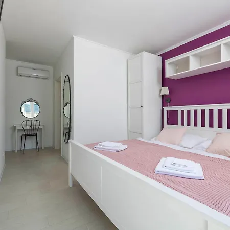 Amazing In Marici With Kitchen Holiday home Veli Turini